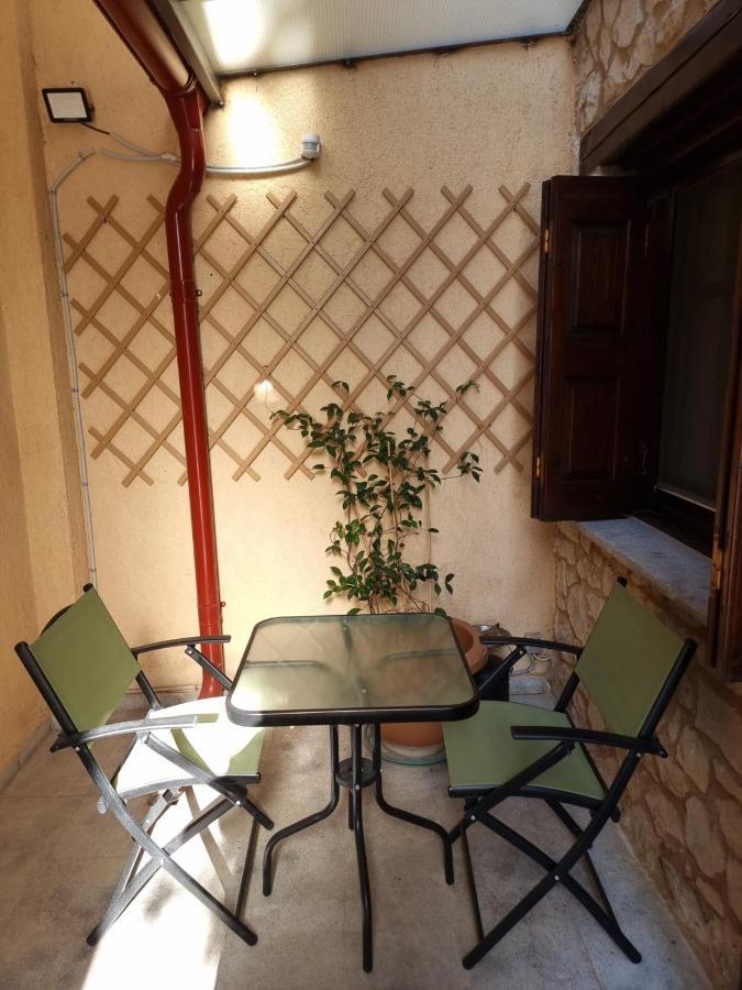 Ari'S Apartment Arachova Exterior photo